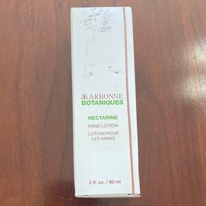 Arbonne Botaniques Nectarine Hand Lotion - White and Green